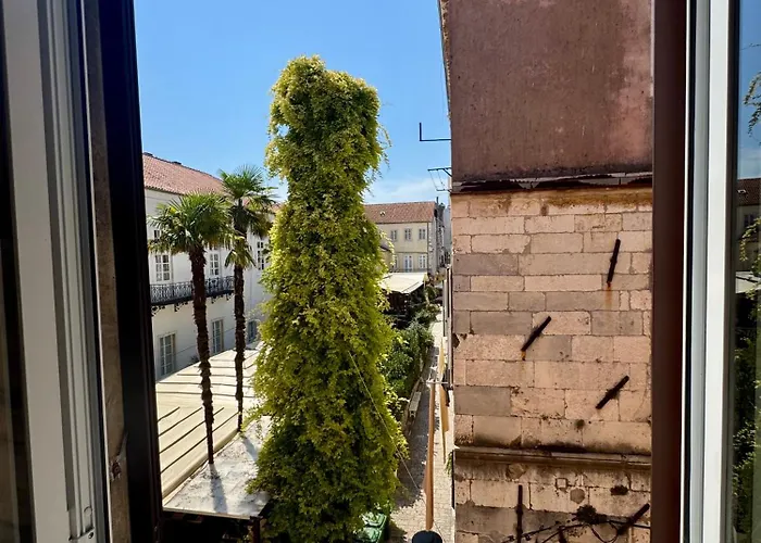 Ameli Heritage & Apartment *